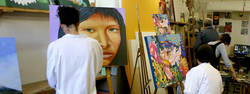 Aula dels cursos de pintura d'en David Casals a l'Escola d'Art de Centelles